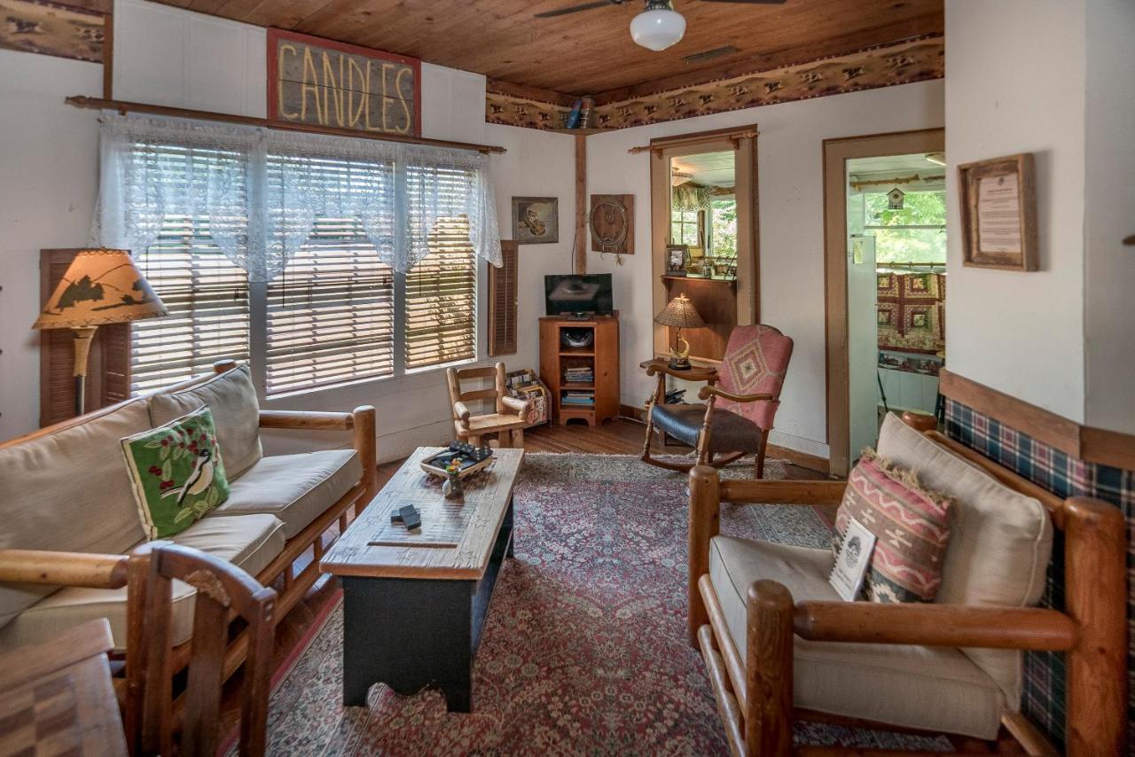 Country Woods Inn Glen Rose Εξωτερικό φωτογραφία