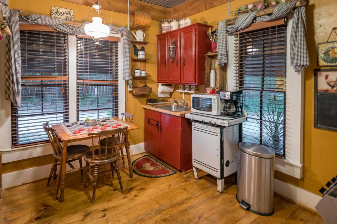 Country Woods Inn Glen Rose Εξωτερικό φωτογραφία