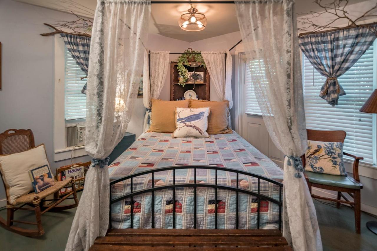 Country Woods Inn Glen Rose Εξωτερικό φωτογραφία
