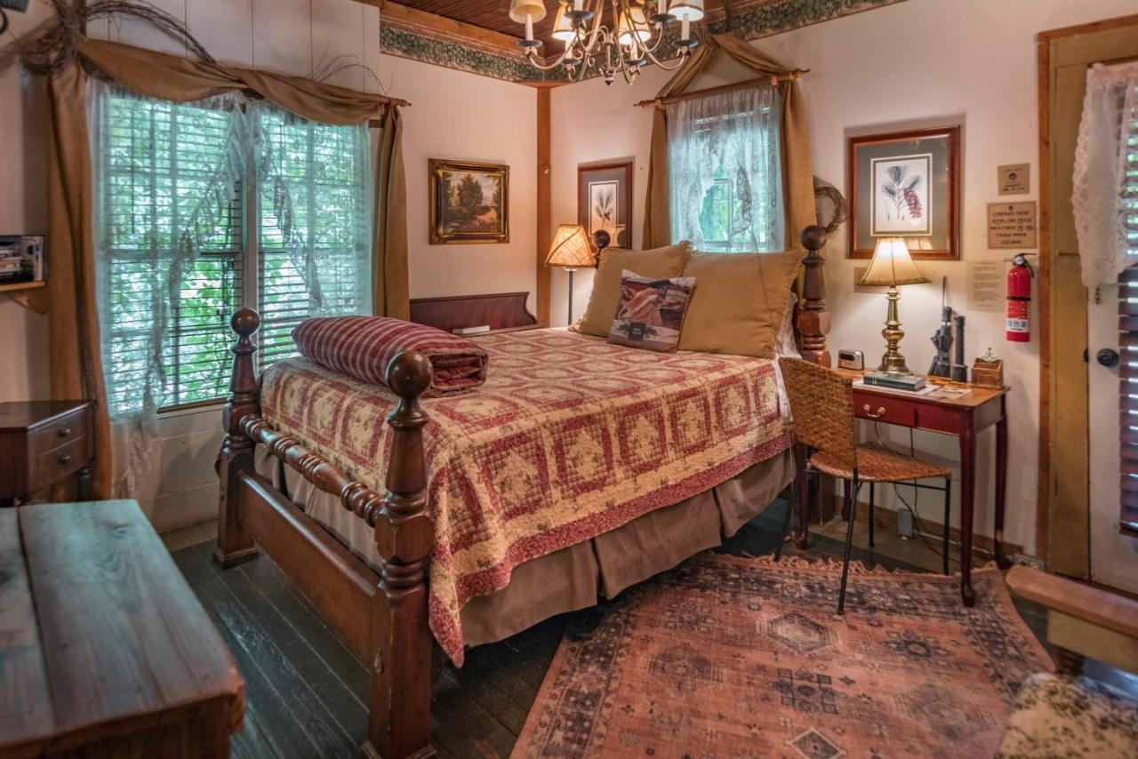 Country Woods Inn Glen Rose Εξωτερικό φωτογραφία