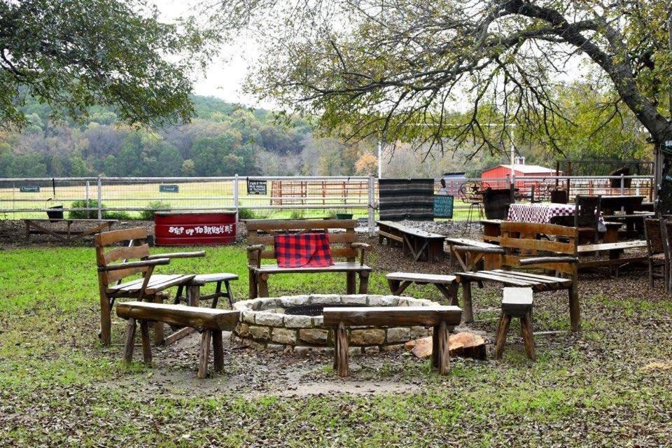 Country Woods Inn Glen Rose Εξωτερικό φωτογραφία
